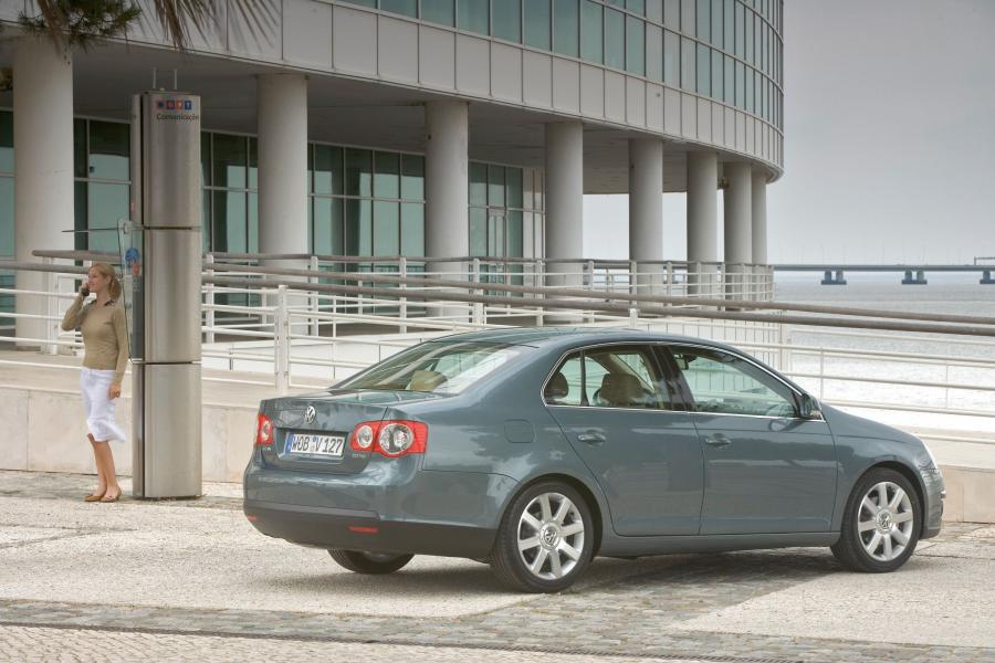  Volkswagen Jetta 2005 года  (фото 76 из 131)